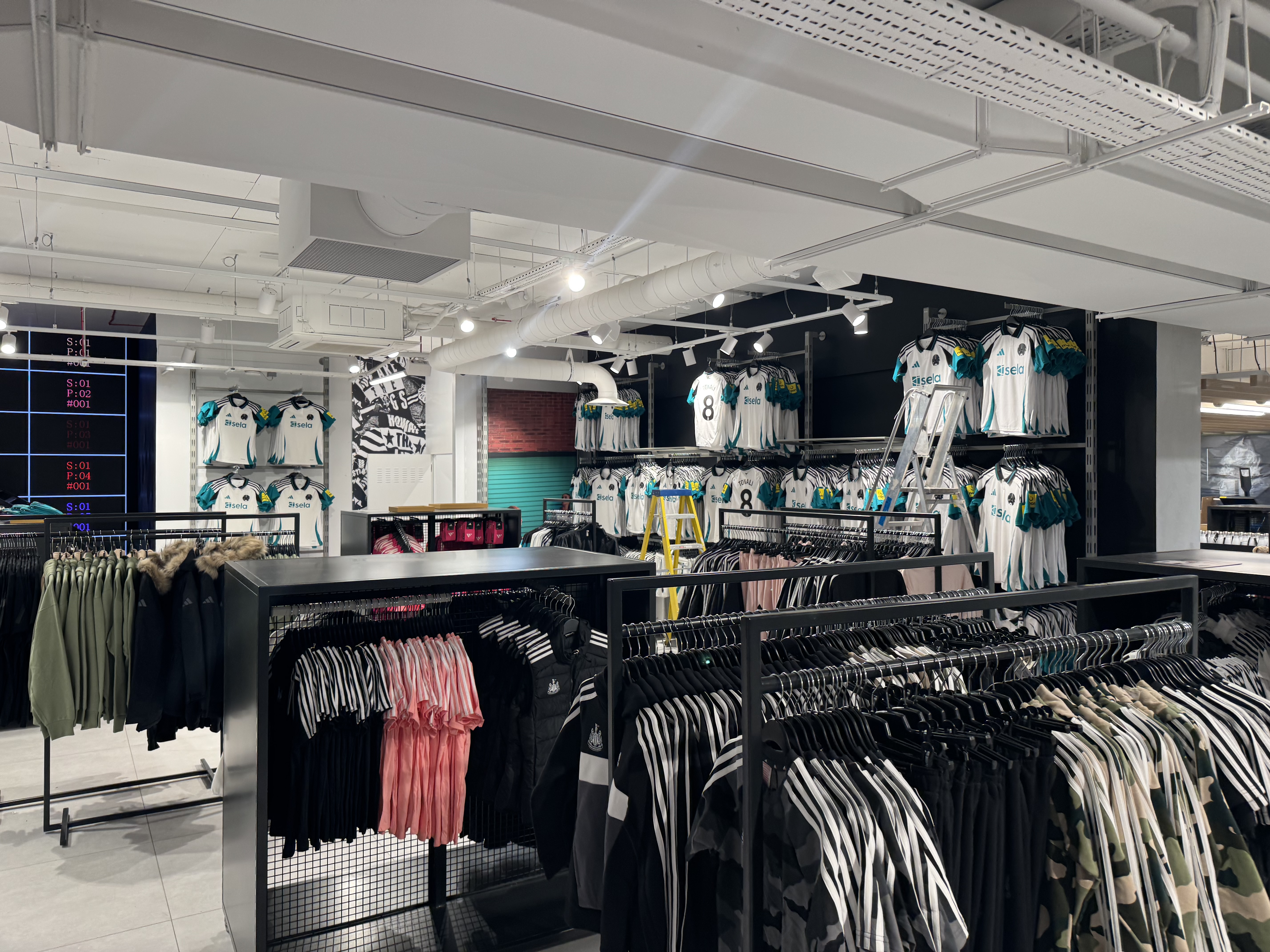 Newcastle United Club Store — photo 9